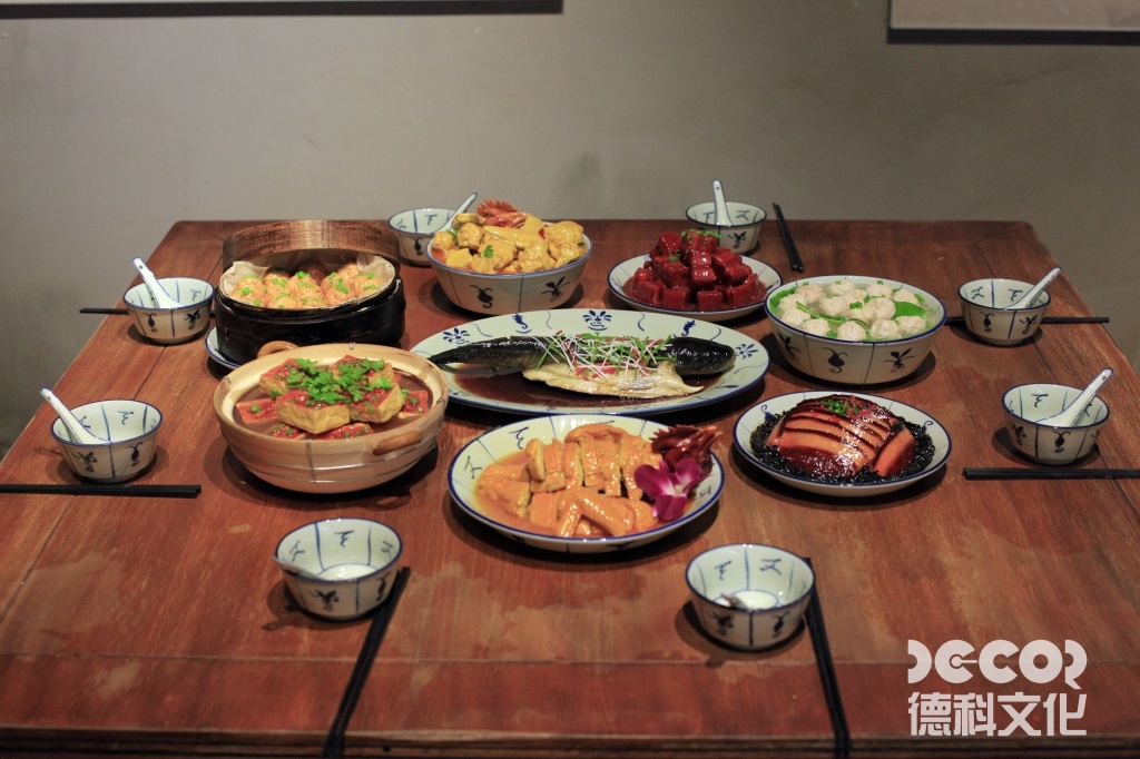 展廳設(shè)計(jì)公司如何在設(shè)計(jì)中考慮到展品的保護(hù)和安全