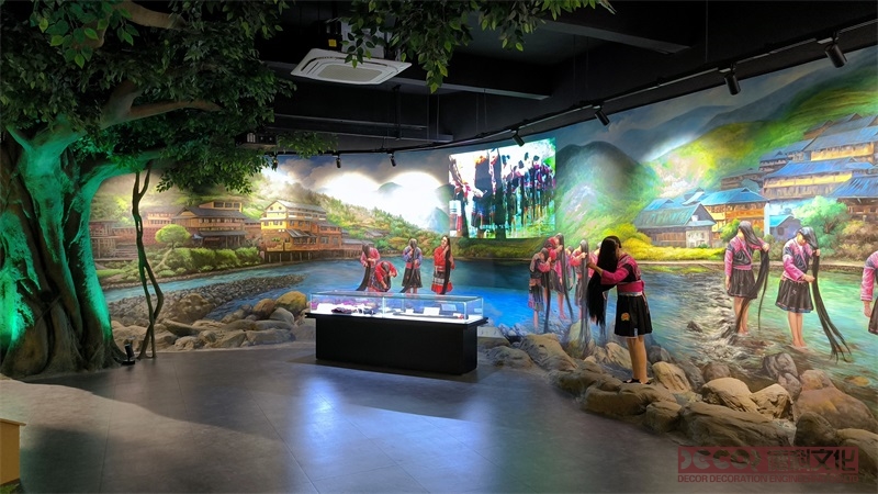 展廳設(shè)計(jì)公司如何在設(shè)計(jì)中考慮到安全標(biāo)準(zhǔn)和法規(guī)要求？